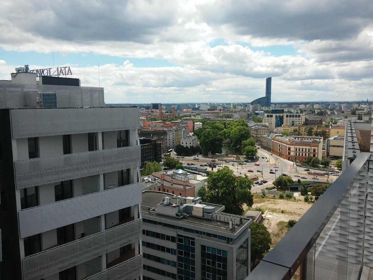 Intelliparts Lägenhet Wrocław Exteriör bild